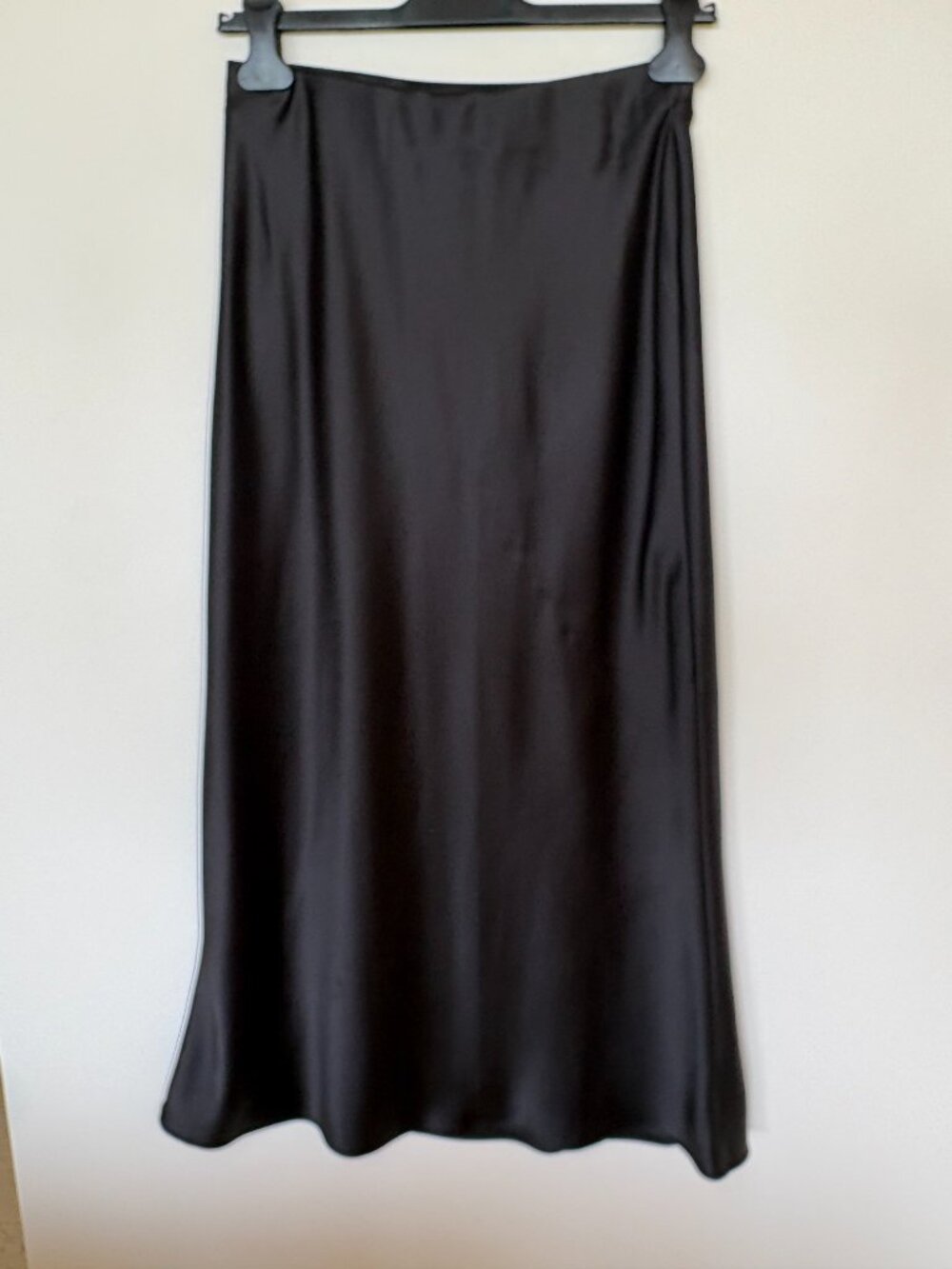 Zara, Satin Effect Midi Skirt | Size: S - Picture 9 of 11